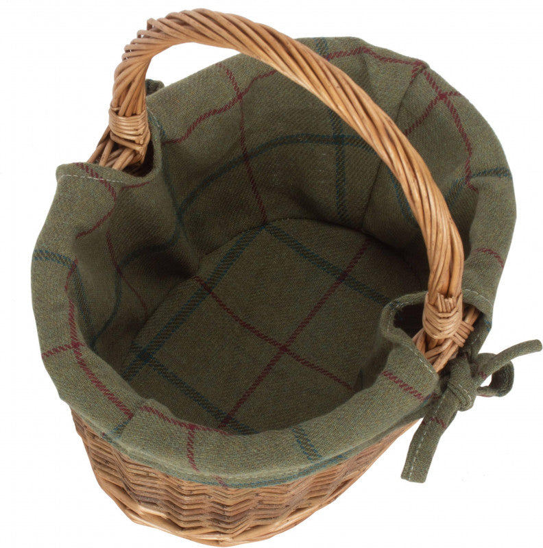 CHILD'S COUNTRY OVAL SHOPPER with GREEN TWEED LINING