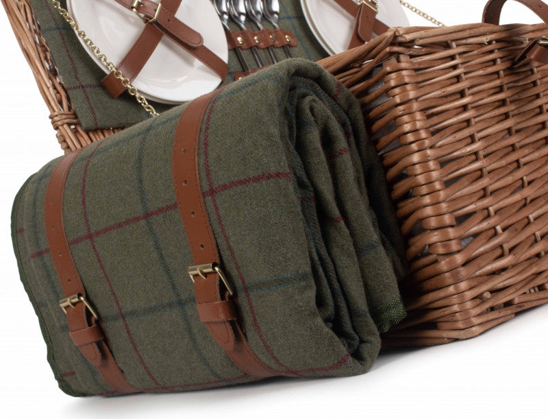 4 Person Green Tweed Hamper